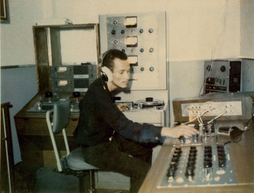 画像: VP RECORDS 30周年記念OFFICIAL T-SHIRTS/YELLOW/(M)