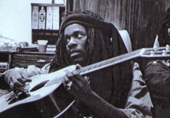 画像: DENNIS BROWN-WOLF & LEOPARDS